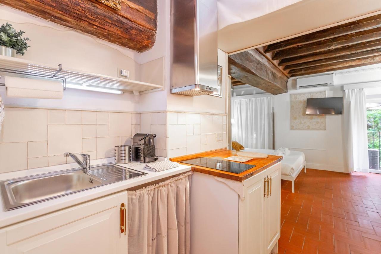 Al Cortile Del Moro Apartman Róma Kültér fotó