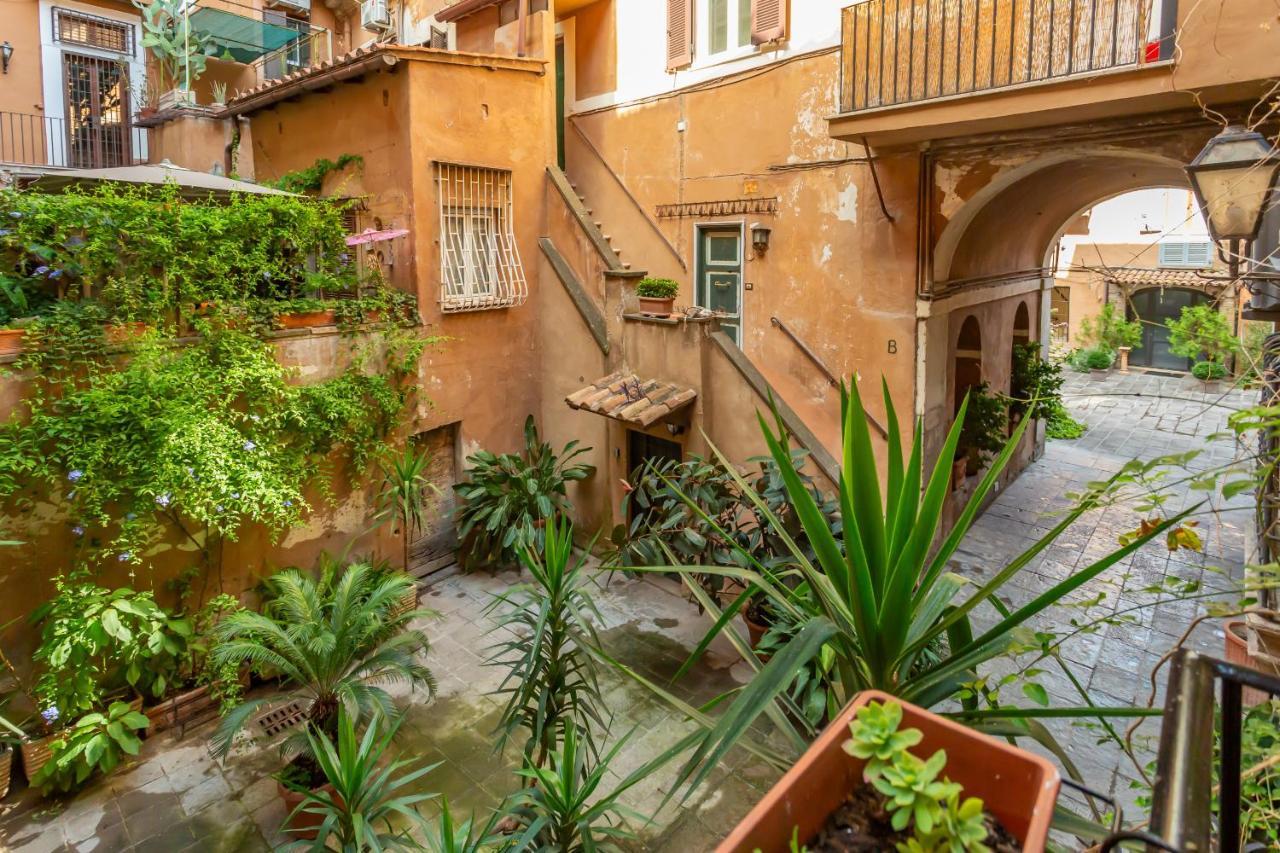 Al Cortile Del Moro Apartman Róma Kültér fotó