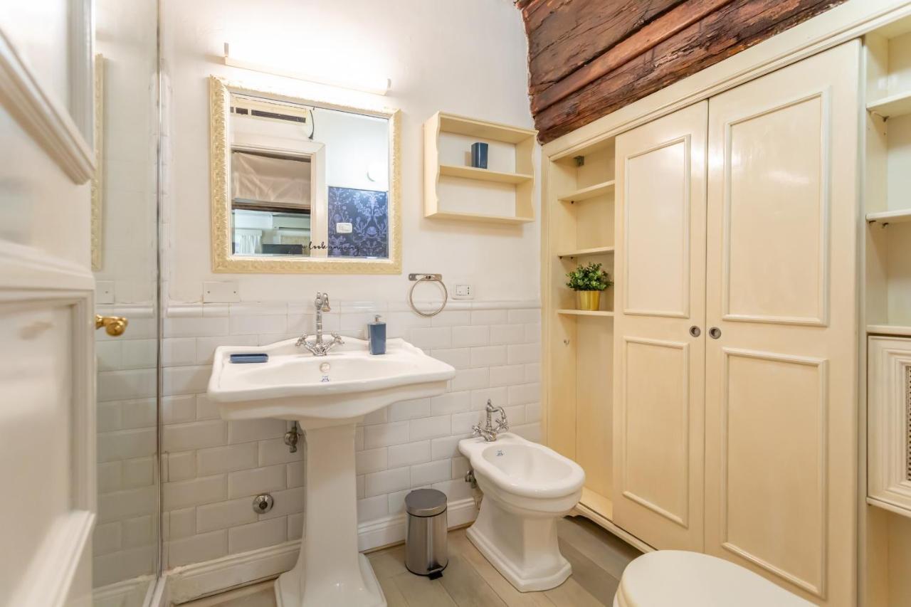 Al Cortile Del Moro Apartman Róma Kültér fotó