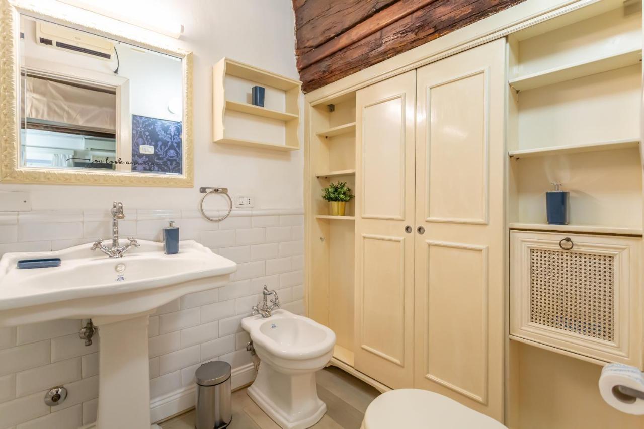 Al Cortile Del Moro Apartman Róma Kültér fotó